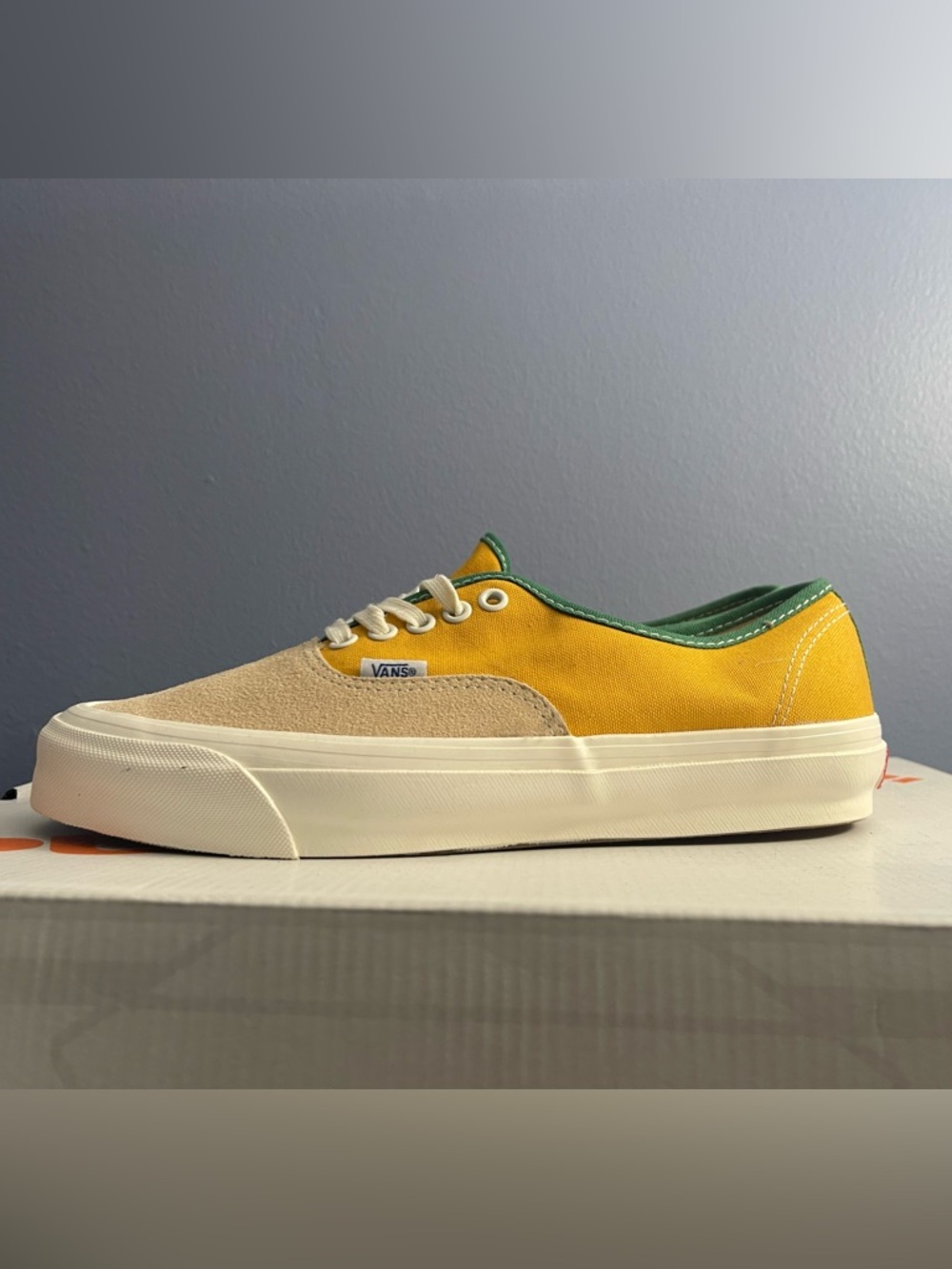 NEW Vans OG Authentic Lx SuedeCanvas MariGold Marshmallow YellowGreen Sz 9.5 - Picture 3 of 5